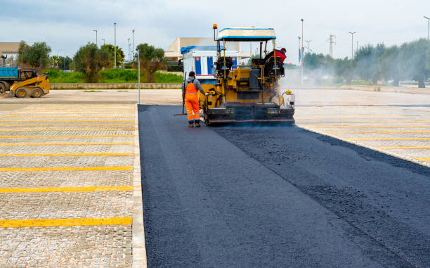 Best Asphalt Driveway Installation  in Mec, CA